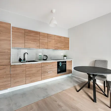 Bialej Floty Red Apartment Warsaw