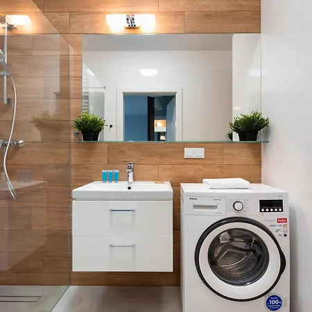 Apartman Bialej Floty Red By Bookinghost *