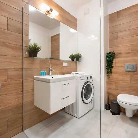 Bialej Floty Red By Bookinghost アパート ワルシャワ