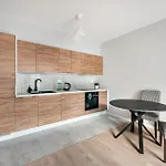 Bialej Floty Red By Bookinghost Appartement Varsovie