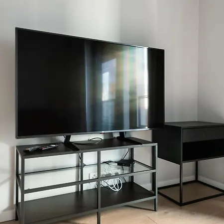 Bialej Floty Red By Bookinghost *